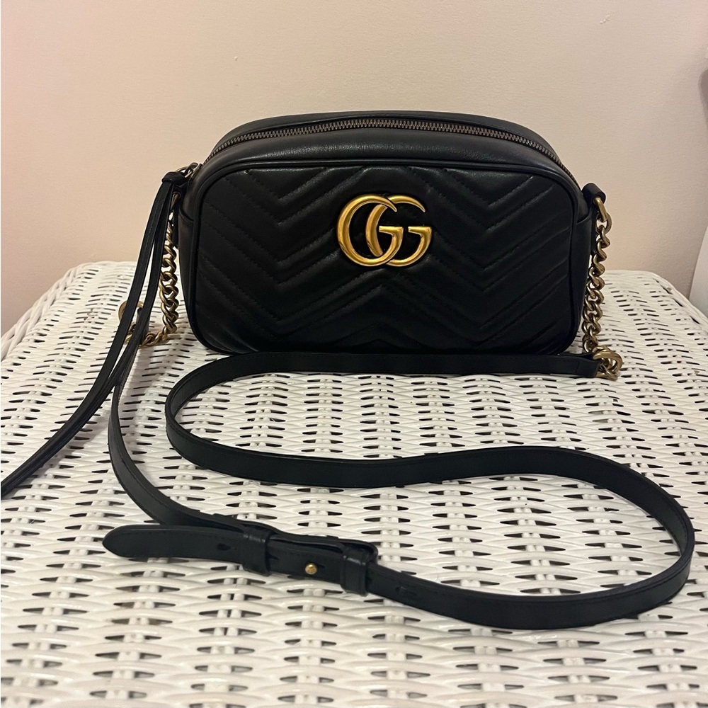 Gucci GG Marmont Small Shoulder Bag